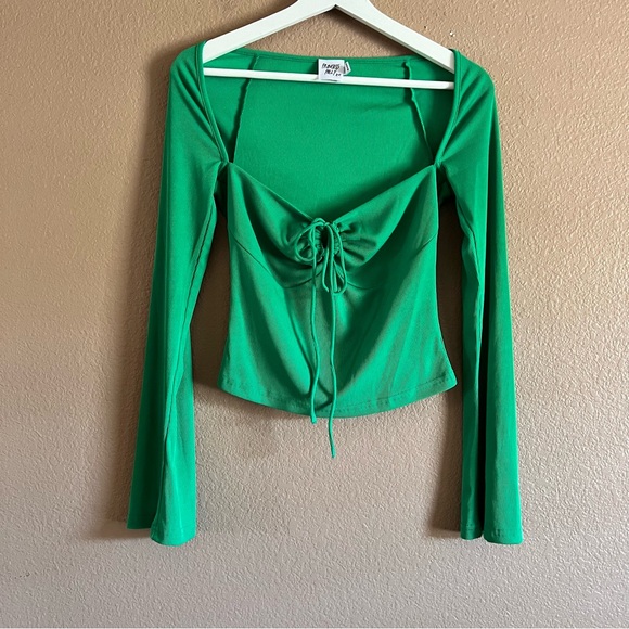 Princess Polly Front Tie Cropped Long Sleeve Ribbed Top Size 8 - Picture 2 of 8